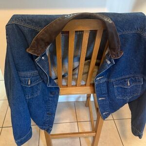 Men's Blue Denim Jacket with Brown Collar
